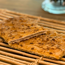 Cargar imagen en el visor de la galería, Coca Hojaldre Crema