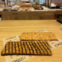 Cargar imagen en el visor de la galería, Coca Hojaldre Crema Choco