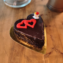 Cargar imagen en el visor de la galería, Tarta Trufa Cobertura Chocolate San Valentín Fontisi